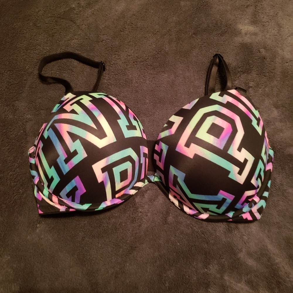 PINK Wear Everywhere Super Push Up Bra